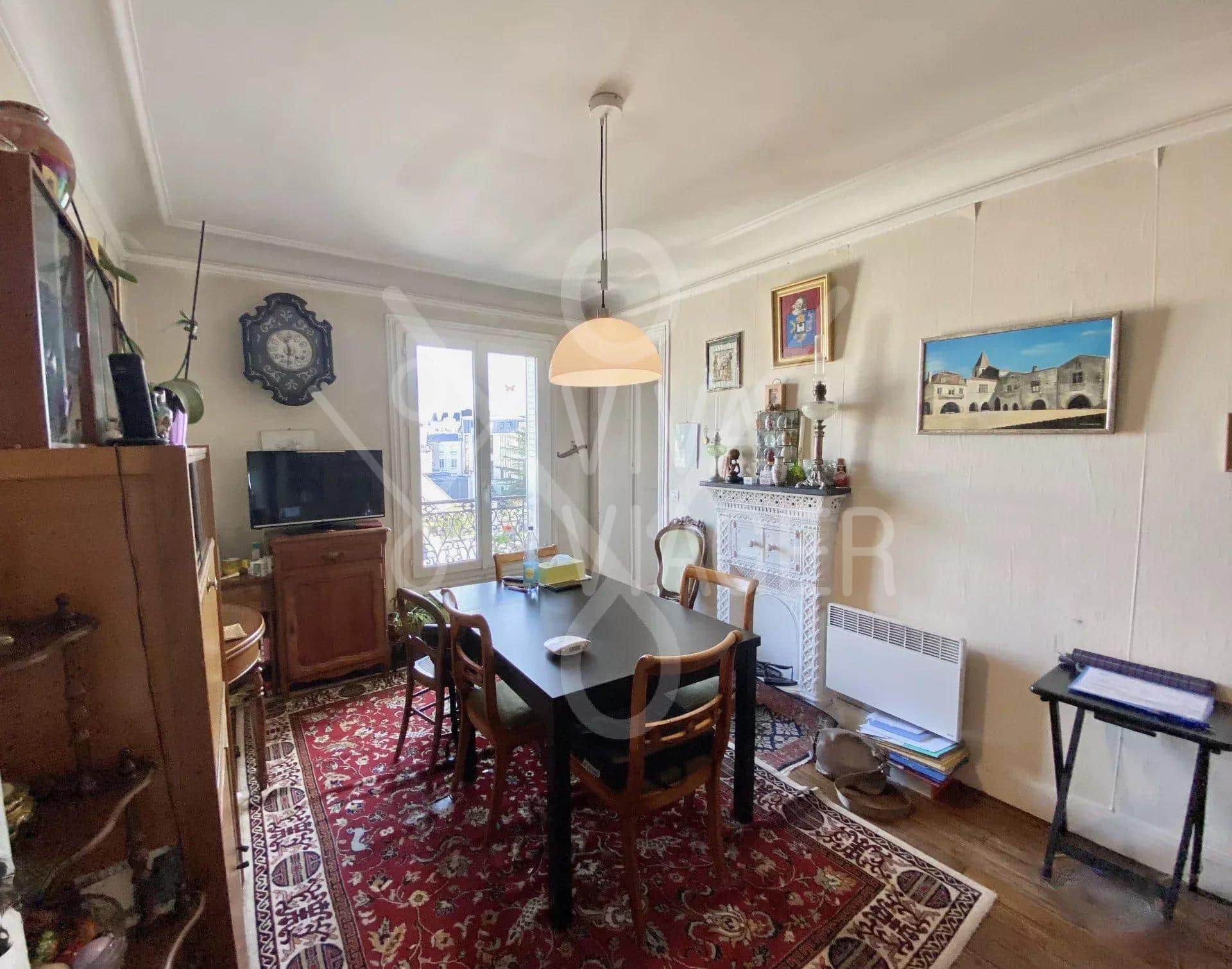 031e7e362f0a43055bb435566c5b9991_55e632734e_1920-original-38838 Appt 3P de 60 m² – Viager occupé – Paris 14ème – Montparnasse