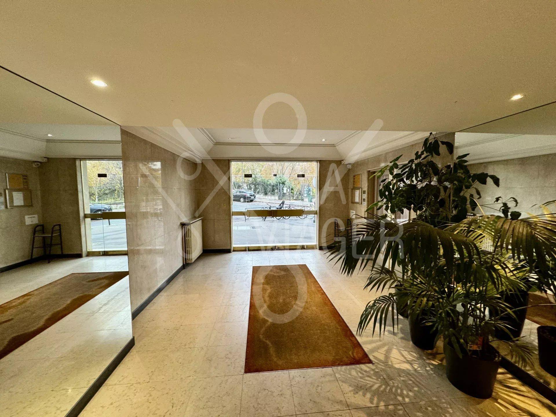 Appt 3P de 82 m² – Nue-propriété – Paris 16ème