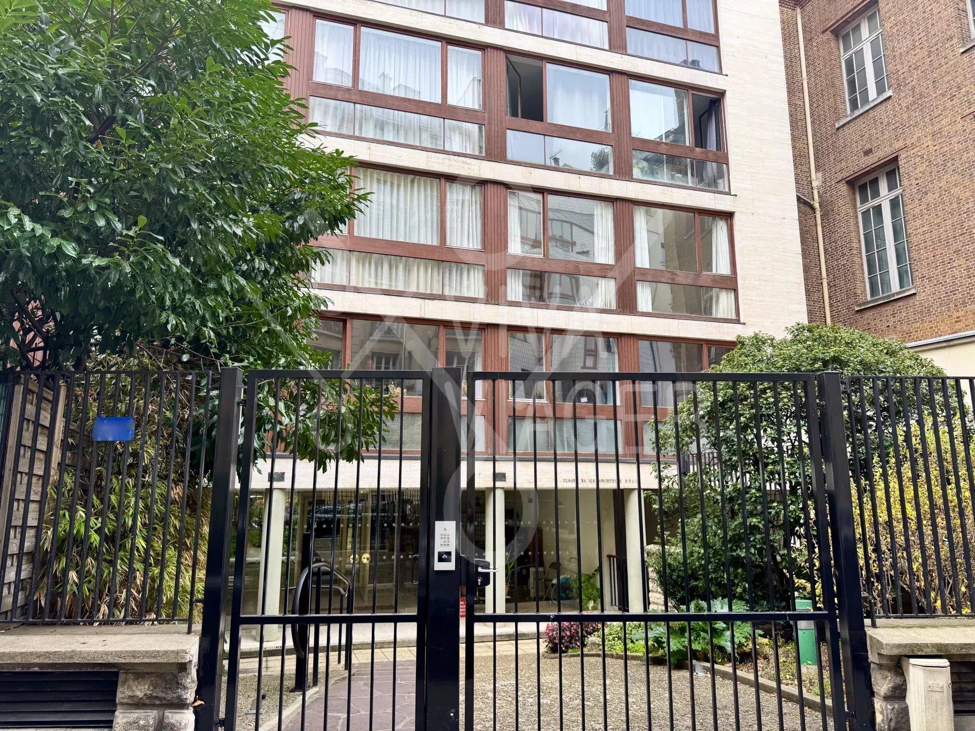 2fd8f509f692ccf7d30246ac06cc32f1_2cd7fc4af8_1920-original-39665 Studio de 36m² – Viager occupé – Paris 5ème