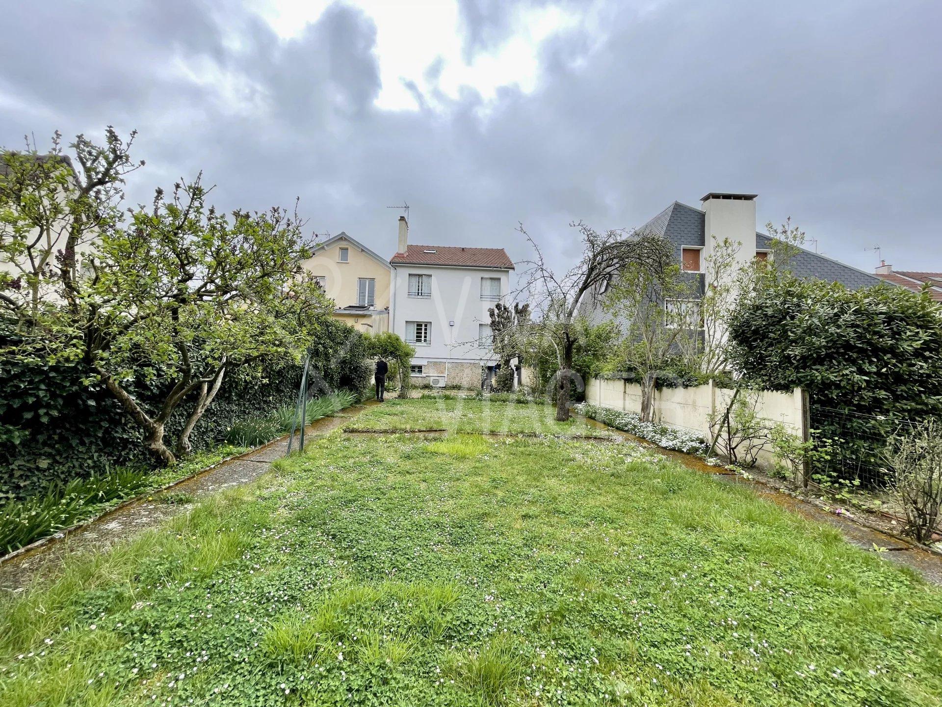 5b46766e74f6a3d57f68baf535d159e6_39641ff7c4_1920-original-38327 Maison 7P – Viager occupé sans rente – Versailles