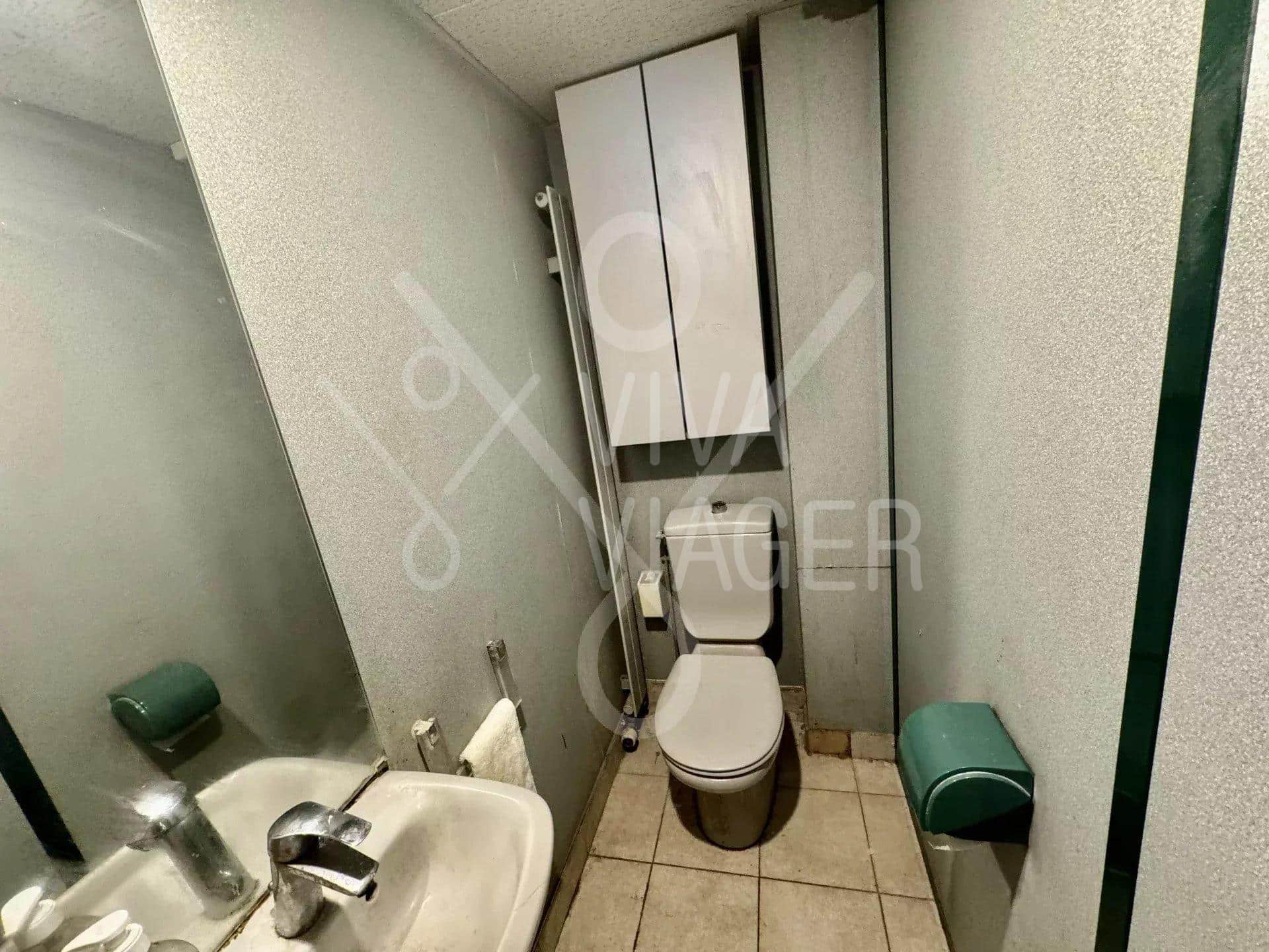 Local commercial de 52 m2  –  Nue-Propriété – Levallois-Perret