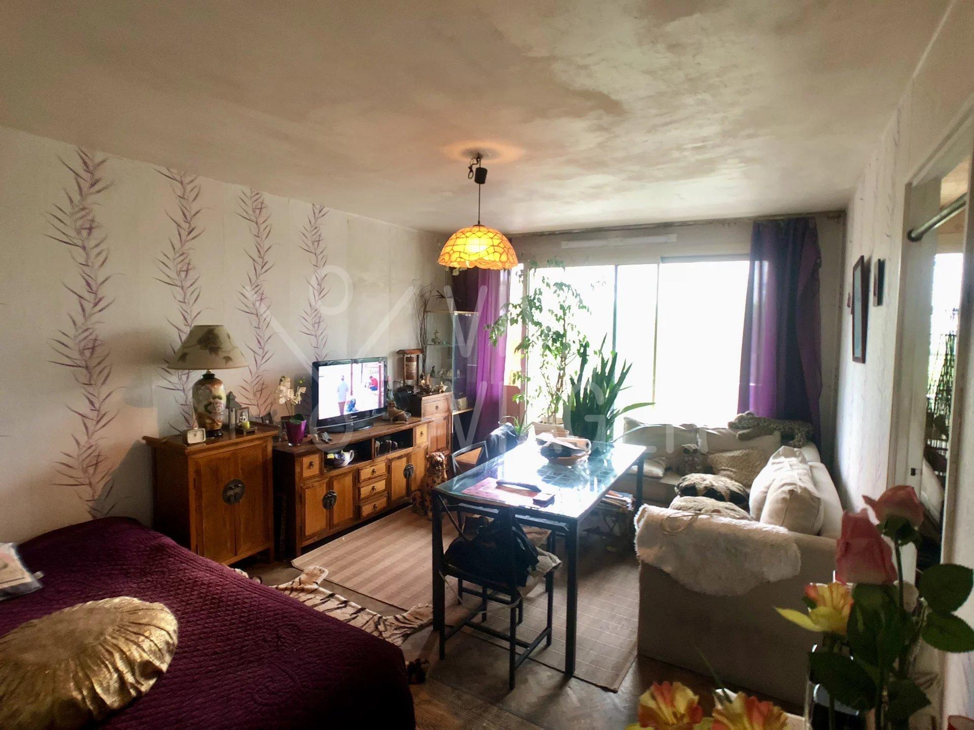 aecc8f25e551556b2f9d29b872d2cfa8_01f63eb17a_1920-original-38262 Studio de 34 m² – Viager Libre Paris 11