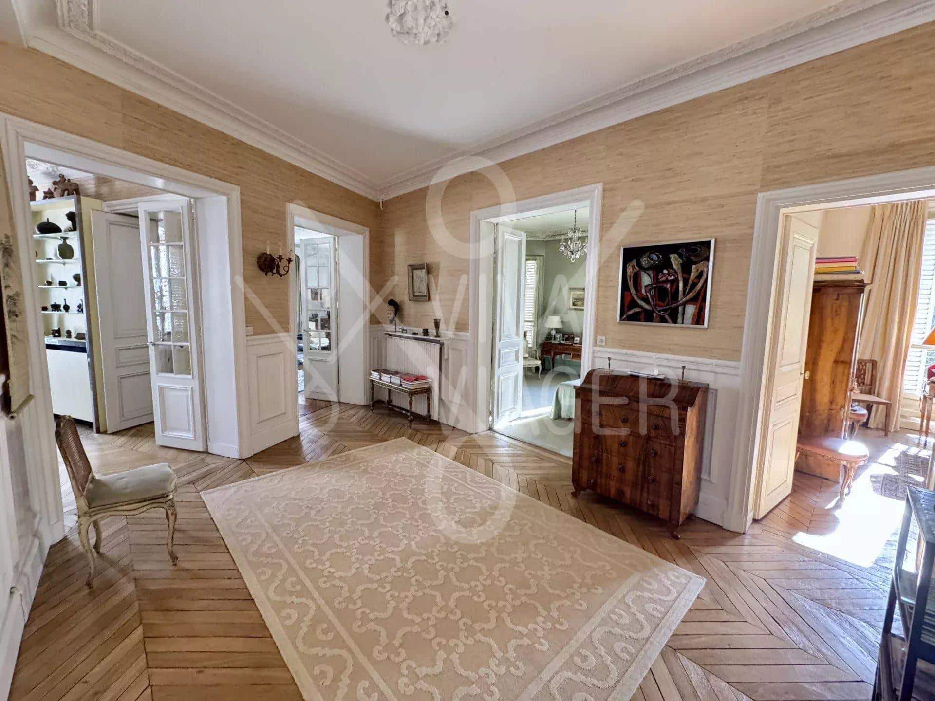 b43a186a6730e923d8c170dba2429fe2_8868751912_1920-original-39704 Appt 5P 170m² – Nue-propriété – Paris 7ème