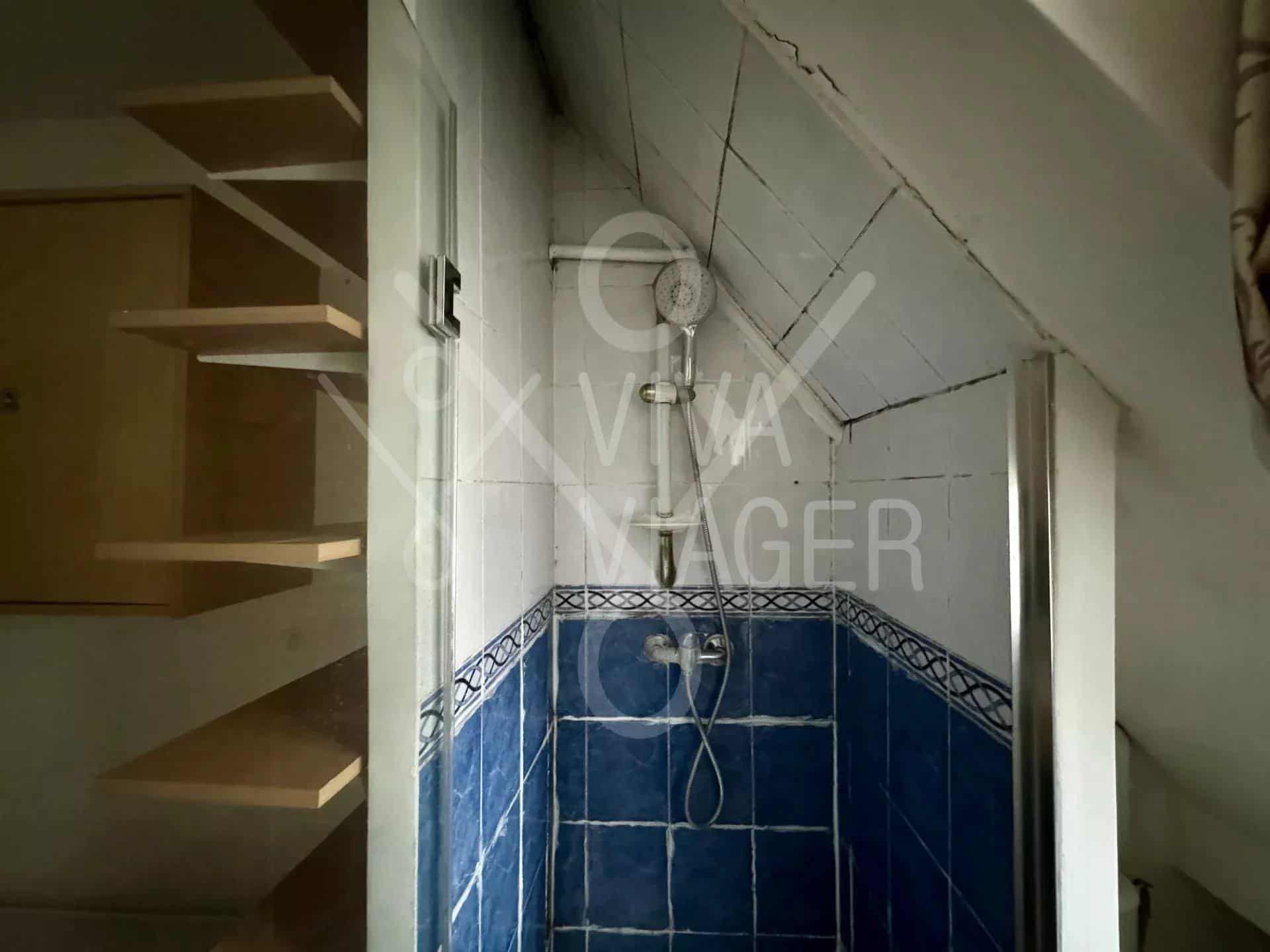 c511a826141ce129d8b967fd165a5281_33ae5cd8d1_1920-original-38781 Chambre de Service Paris 8ème – Viager Libre