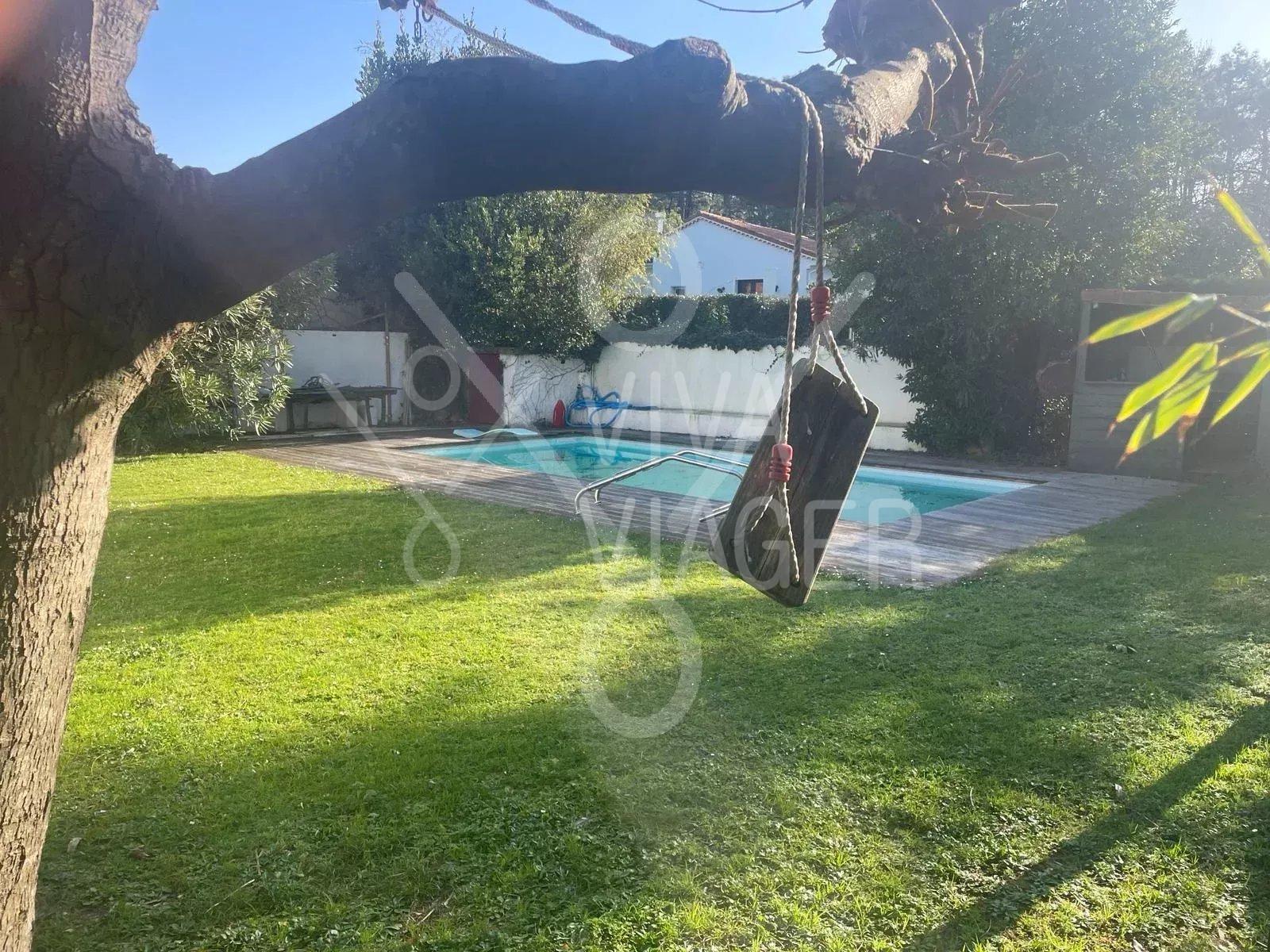 d6882d607ddf6fb99f4544bf212e0edf_8938602719_1600-original-39825 Maison 6P – Nue-propriété – Anglet