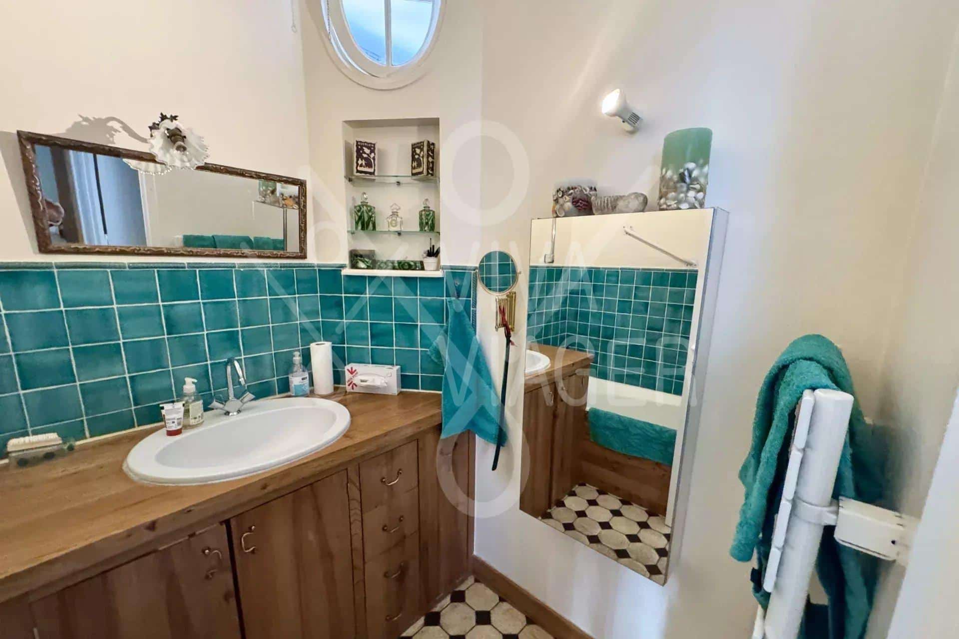 e3b4379452a5f5ead75bf77b5c36cf8b_5633e0be0e_1920-original-39612 Appt 3P de 93m² – Viager occupé – Paris 1er