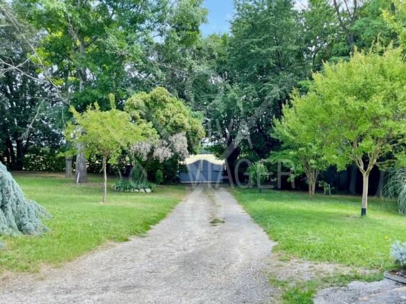 Maison en pierre 200 m² – – Vente à terme libre – Fals (47) – Parc arboré de 8 000 m²