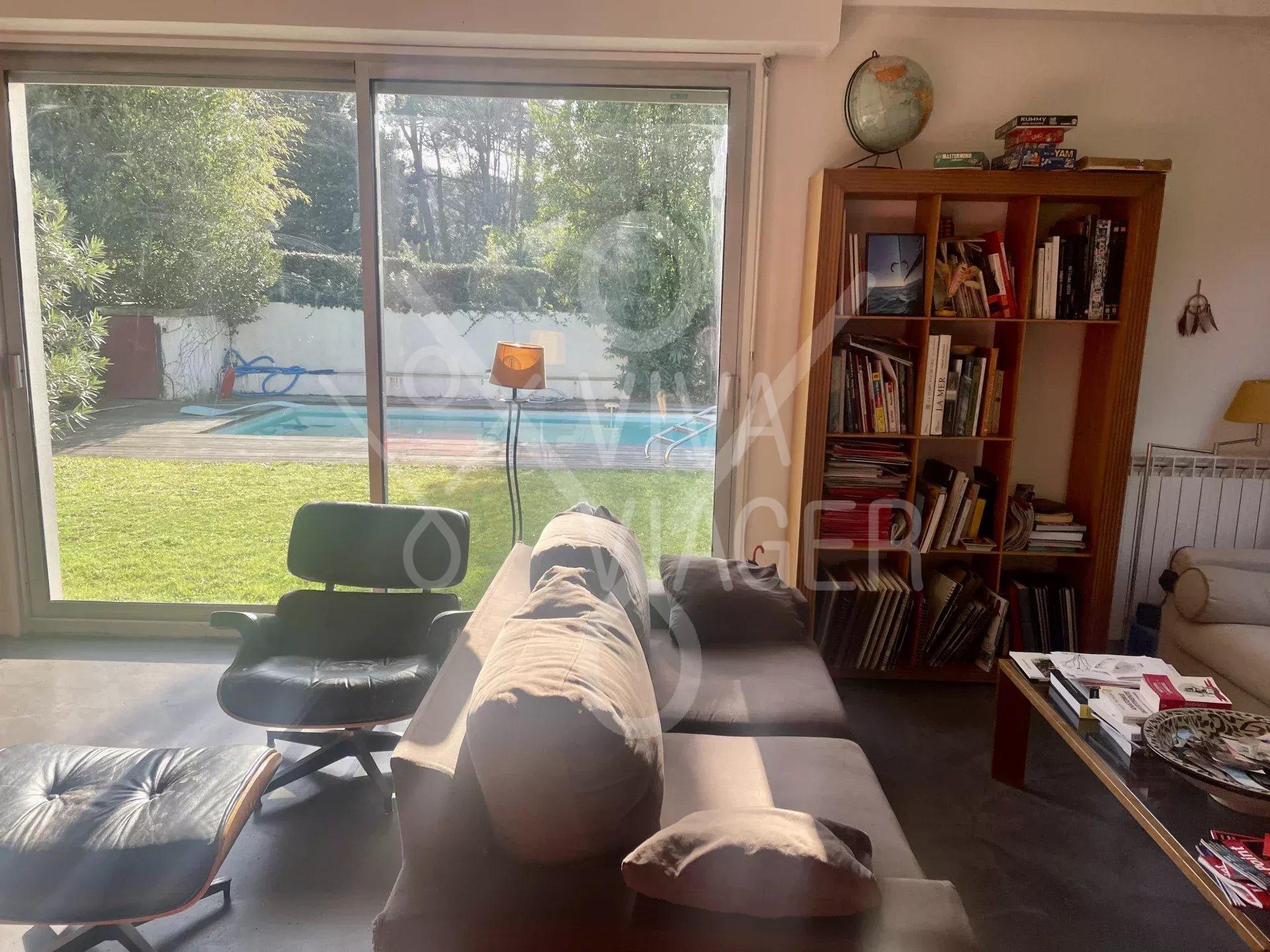 ec8c0b49a3d5e6692be1a396ac454748_9619d18611_1920-original-39825 Maison 6P – Nue-propriété – Anglet